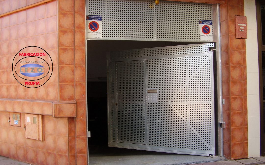 Puertas abatibles (fabricación propia)